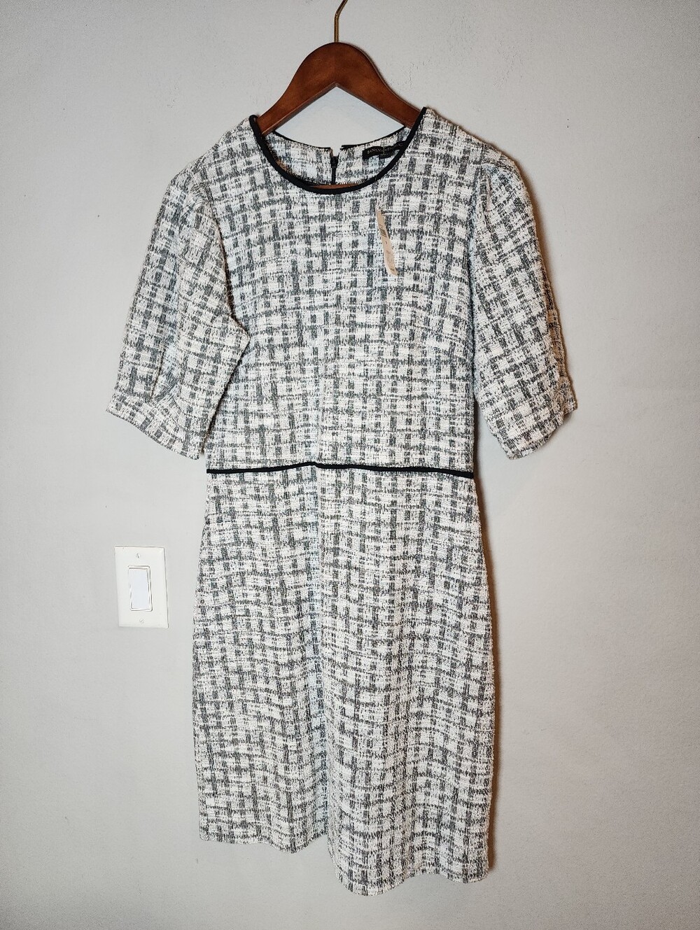 NWT Banana Republic Tweed Sheath Dress White Black Lightweight Stretch Size 8